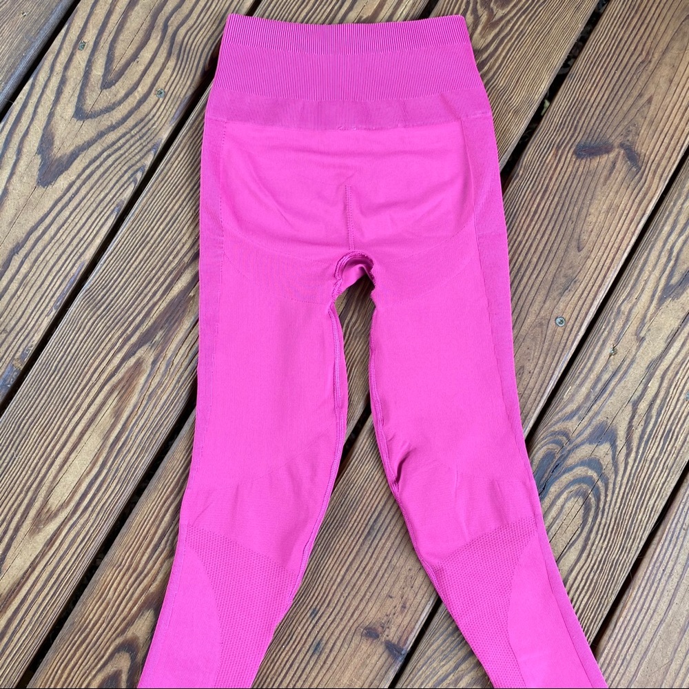 Lululemon Zone In Tight Raspberry 2 Xs - image 8
